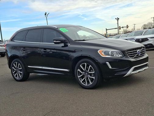 2017 Volvo XC60 T6 Dynamic