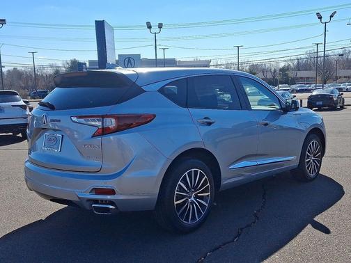 2025 Acura RDX Advance Package