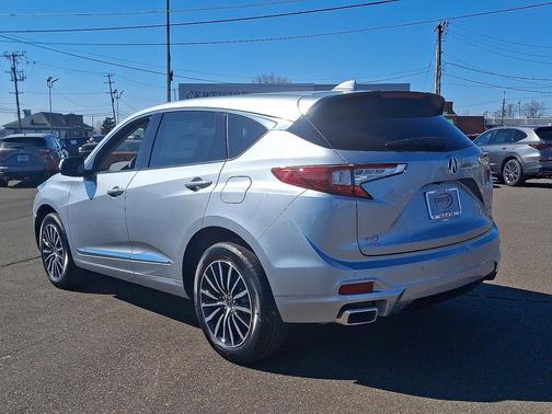 2025 Acura RDX Advance Package