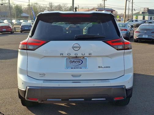 2024 Nissan Rogue SL