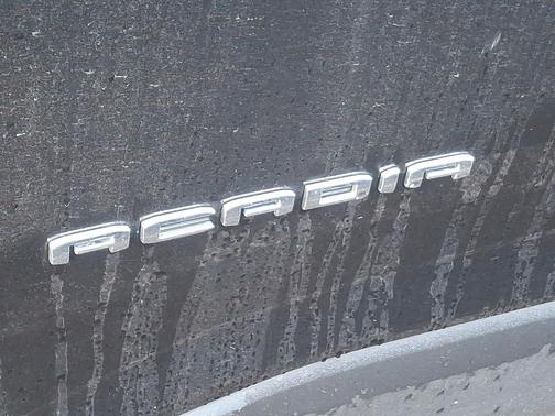 2023 GMC Acadia FWD SLE