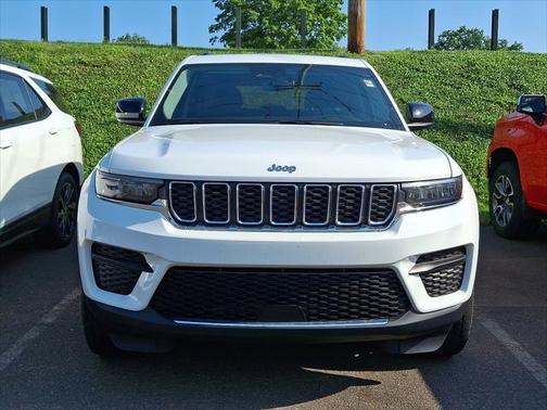 2024 Jeep Grand Cherokee Laredo