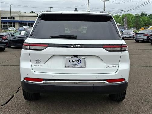 2024 Jeep Grand Cherokee Laredo