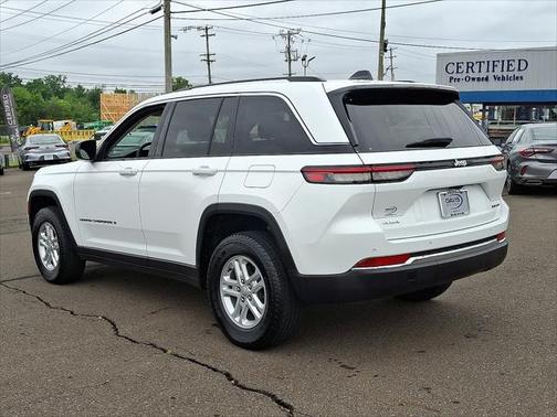 2024 Jeep Grand Cherokee Laredo