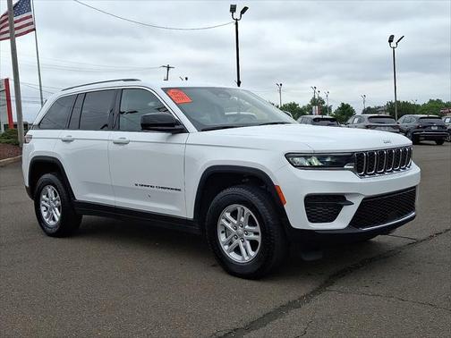 2024 Jeep Grand Cherokee Laredo