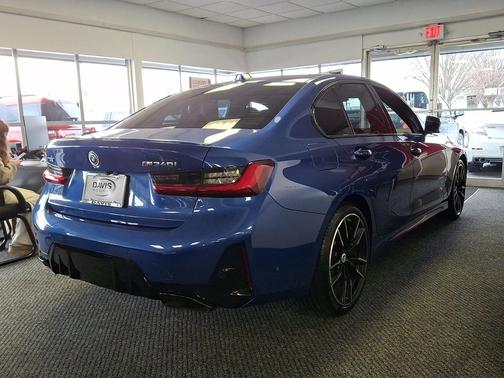 2023 BMW M340 i xDrive