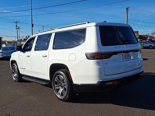 2024 Jeep Wagoneer L Series II 4x4