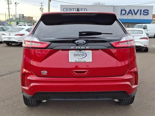 2024 Ford Edge ST Line