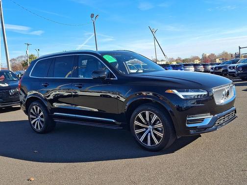 2024 Volvo XC90 B6 Plus Bright Theme 7-Seater
