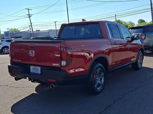 Radiant Red Metallic II 2023 Honda Ridgeline RTL
