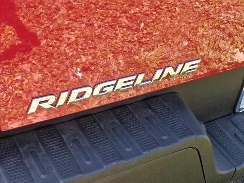 Radiant Red Metallic II 2023 Honda Ridgeline RTL