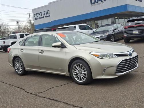 2018 Toyota Avalon Hybrid XLE Plus