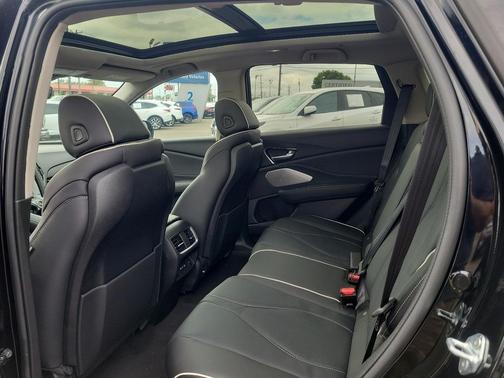 2025 Acura RDX Advance Package