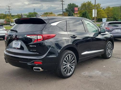 2025 Acura RDX Advance Package