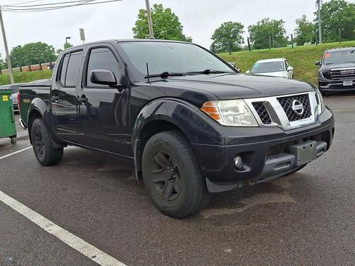 Super Black 2014 Nissan Frontier SV
