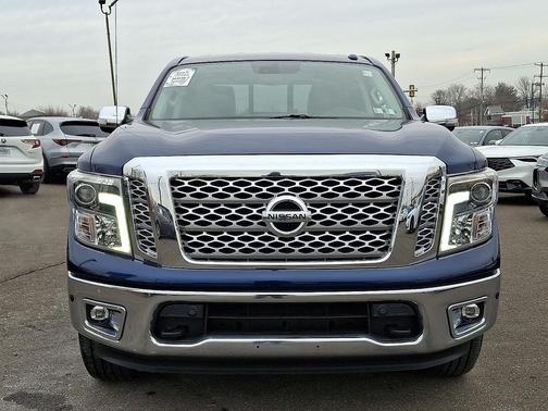 2019 Nissan Titan SL