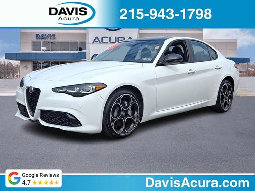 Milano White 2025 Alfa Romeo Giulia AWD