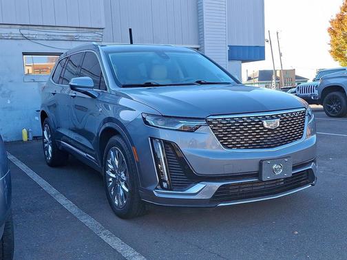 2022 Cadillac XT6 Premium Luxury AWD
