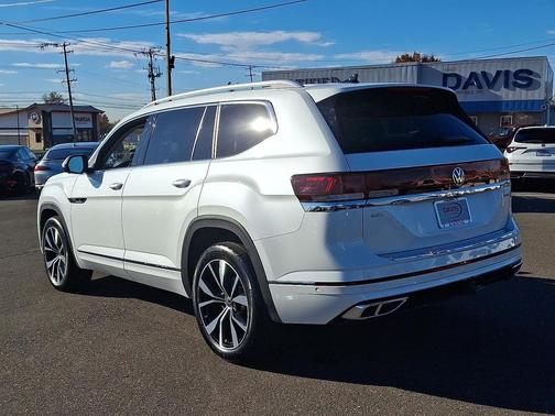 2024 Volkswagen Atlas 2.0T SEL Premium R-Line 4MOTION