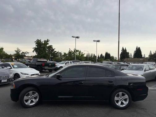 2014 Dodge Charger SE