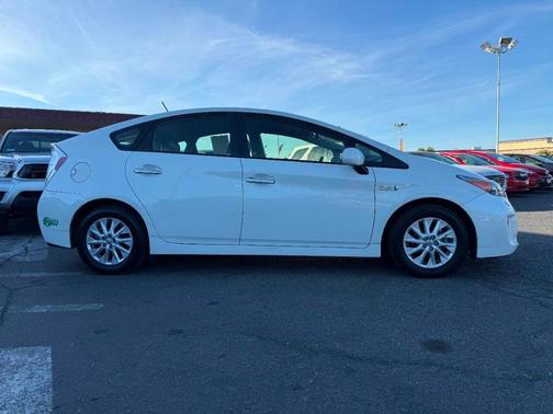 2012 Toyota Prius Plug-in Advanced