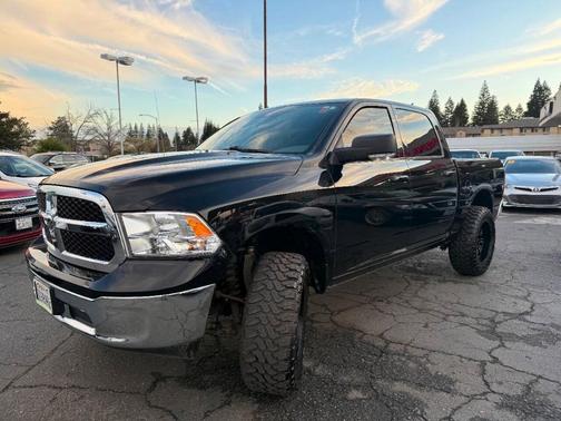 2019 RAM 1500 Classic SLT
