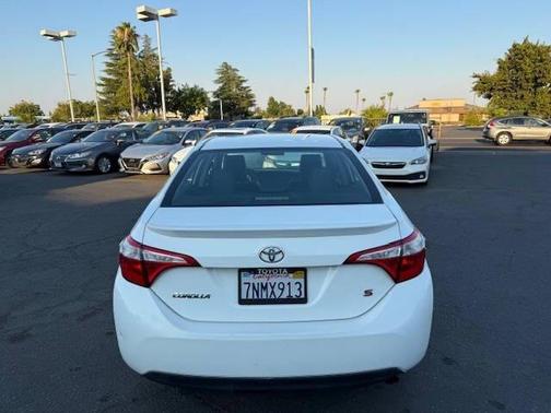 2015 Toyota Corolla S Plus