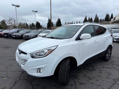 2015 Hyundai TUCSON SE