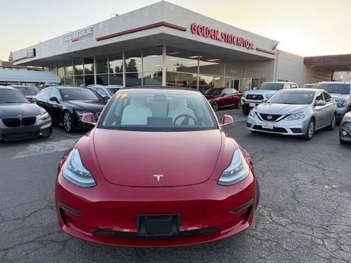 2019 Tesla Model 3 Standard Range Plus
