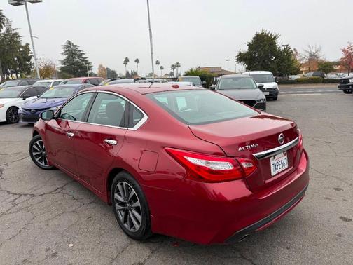 2017 Nissan Altima 2.5 SV