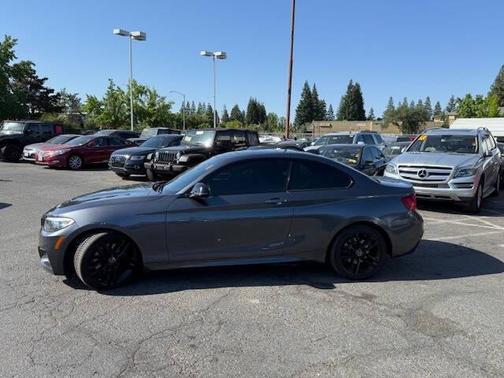 2016 BMW 228 i