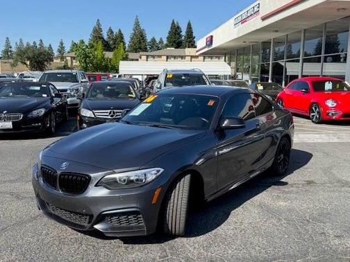 2016 BMW 228 i