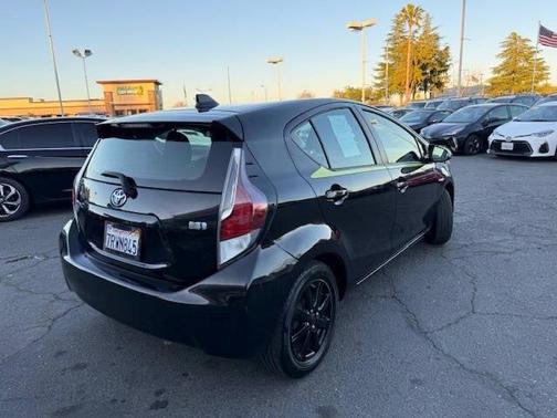 2016 Toyota Prius c Special Edition