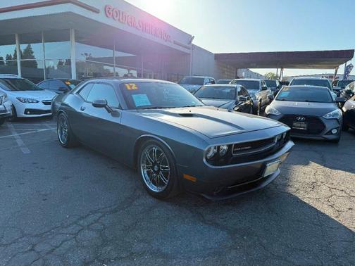 2012 Dodge Challenger SXT