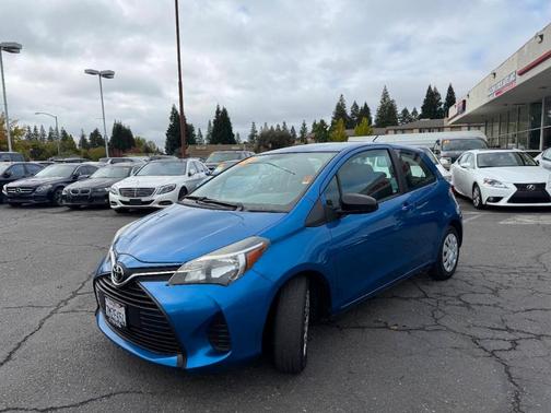 2015 Toyota Yaris L
