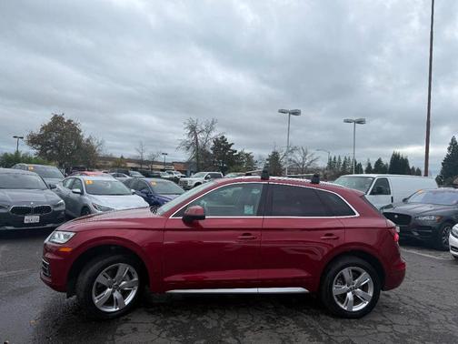 2018 Audi Q5 2.0T Premium Plus