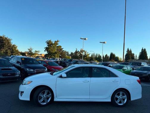 2013 Toyota Camry SE
