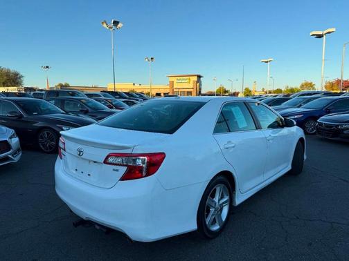 2013 Toyota Camry SE