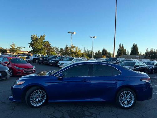 2018 Toyota Camry XLE
