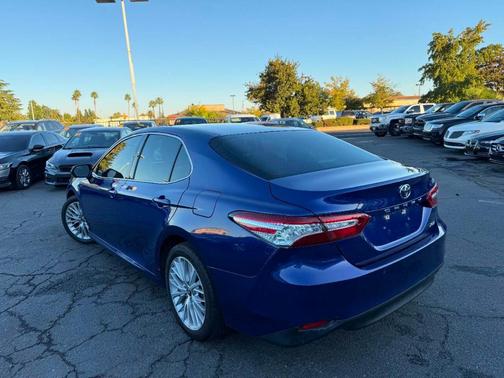 2018 Toyota Camry XLE