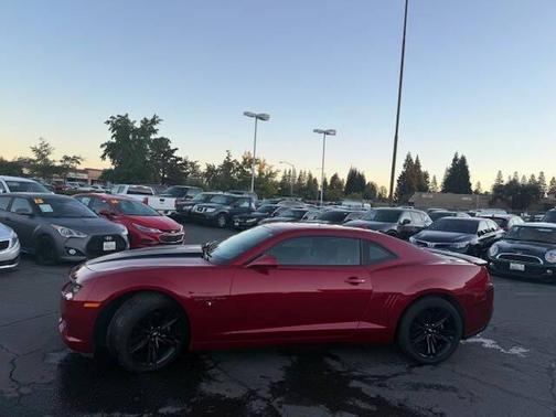 2015 Chevrolet Camaro 2LT