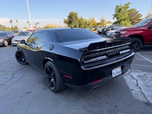 2018 Dodge Challenger SXT
