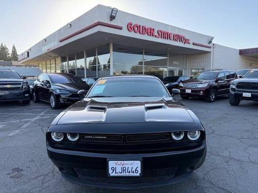 2018 Dodge Challenger SXT