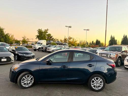 2018 Toyota Yaris iA Base