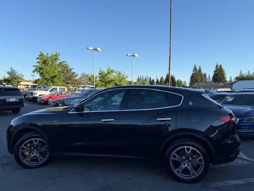 2017 Maserati Levante Base