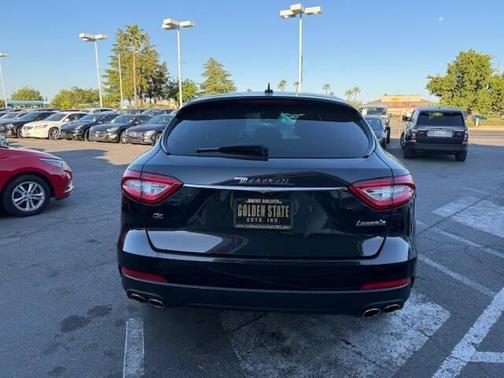 2017 Maserati Levante Base