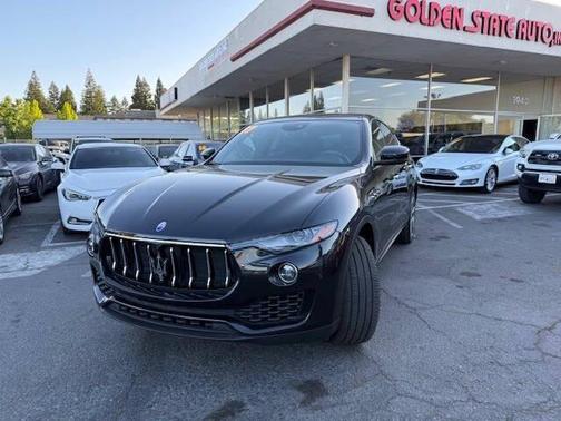 2017 Maserati Levante Base