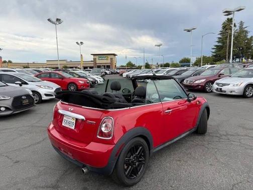 2013 MINI Convertible Cooper