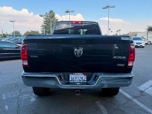 2017 RAM 1500 SLT