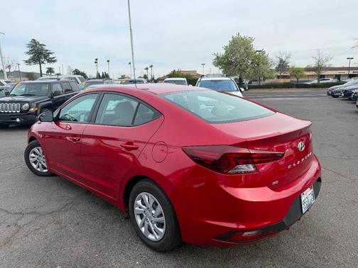 2020 Hyundai ELANTRA SE